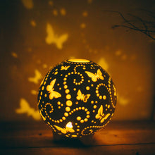 Įkelti vaizdą į galerijos rodinį, žvakidė drugeliai gimtadienis kalėdos nauji metai vestuvės dovana keramika molis šeimos židinys dariaus keramika
