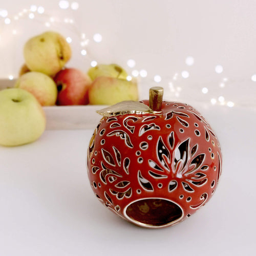 Šeimos židinys žvakidė obuoliukas paauksuotu lapeliu puiki vestuvių dovana jauniesiems arba kaip namų dekoro elementas.