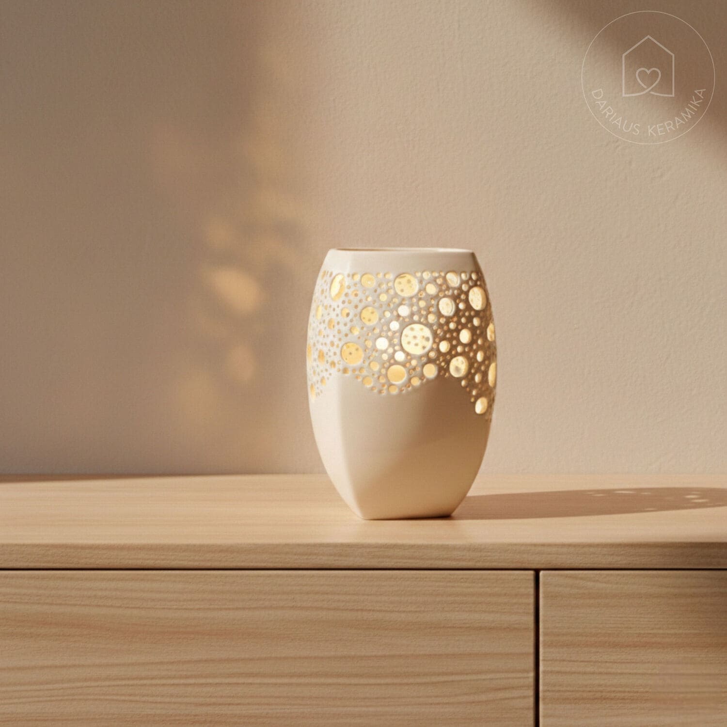 Keraminė vaza-žvakidė su ažūriniu raštu - rankų darbo keramika - Dariaus Keramika
