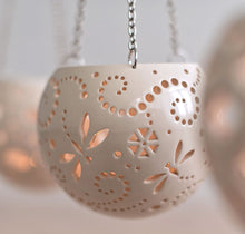 Įkelti vaizdą į galerijos rodinį, laužirgiai Pakabinama Žvakidė vazonas sukulentams gimtadienis kalėdos nauji metai vestuvės dovana keramika molis šeimos židinys dariaus keramika
