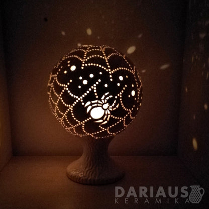Ažūrinė keraminė žvakidė „Vorai“ - Dariaus keramika