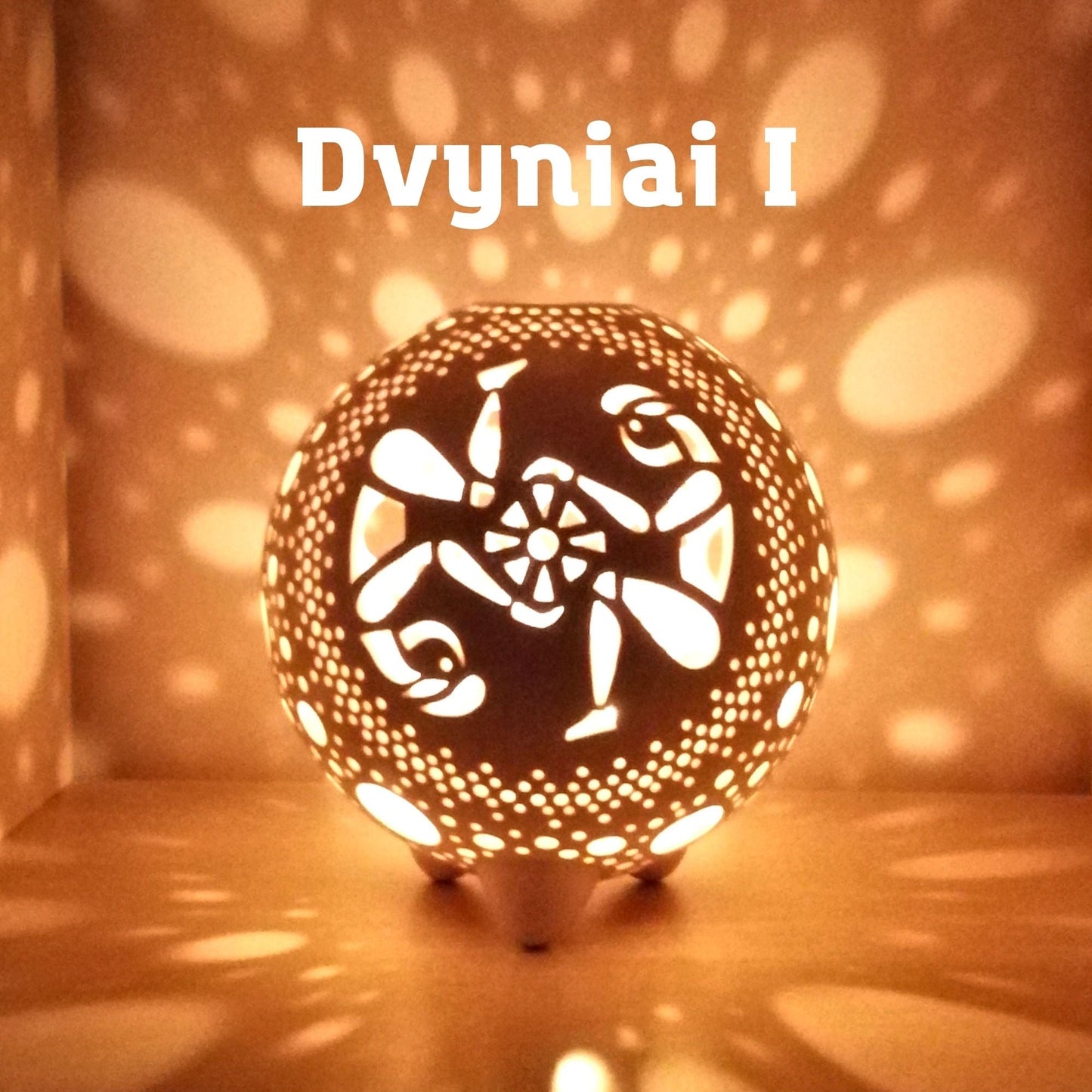 Ažūrinė keraminė žvakidė „Zodiako ženklai“ - Dariaus keramika
