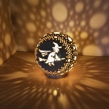 Įkelti vaizdą į galerijos rodinį, Žvakidė ragana helovinas helovynas gimtadienis kalėdos nauji metai vestuvės dovana keramika molis dariaus keramika

